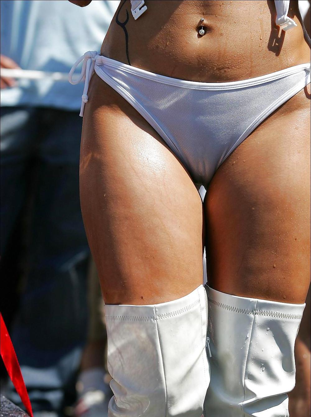 10P Cameltoe