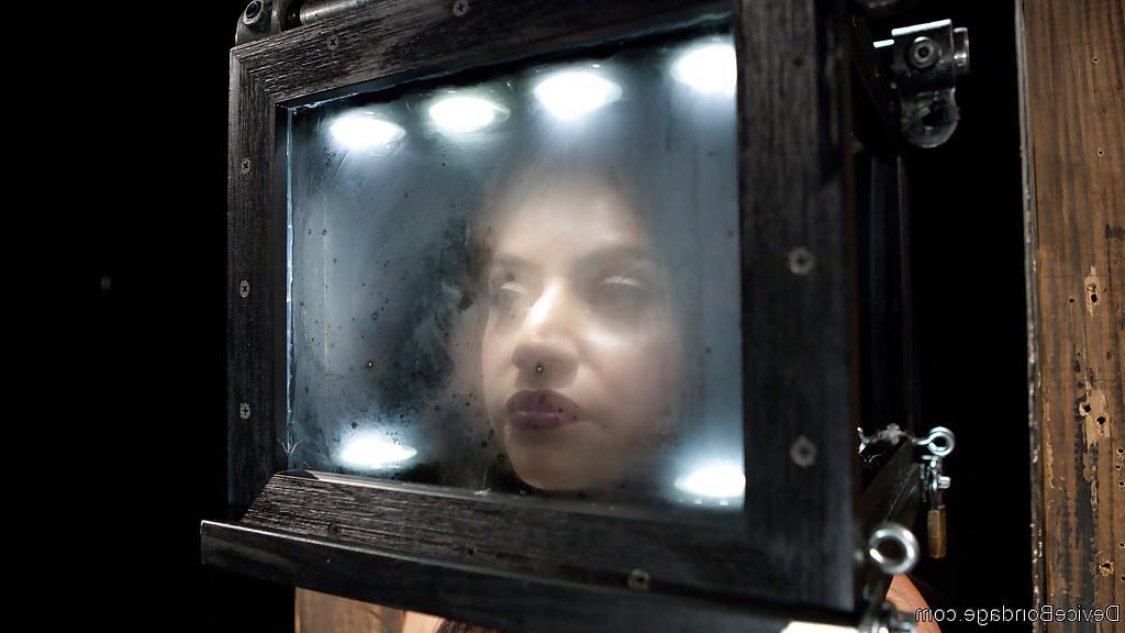 16P Naughty Indian BDSM model Darling Deicide undergoes box over head training