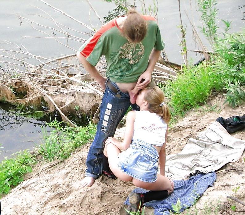 15P Young couple fucking outdoor 02 by Sail