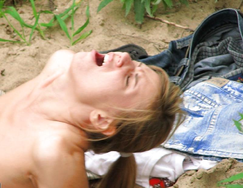 15P Young couple fucking outdoor 02 by Sail