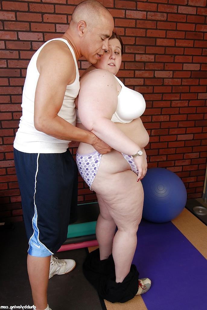 16P Fatty mature Jellibean is getting pleasure from cum over her puss
