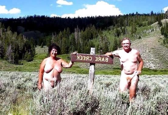 20P Naked couple 22.