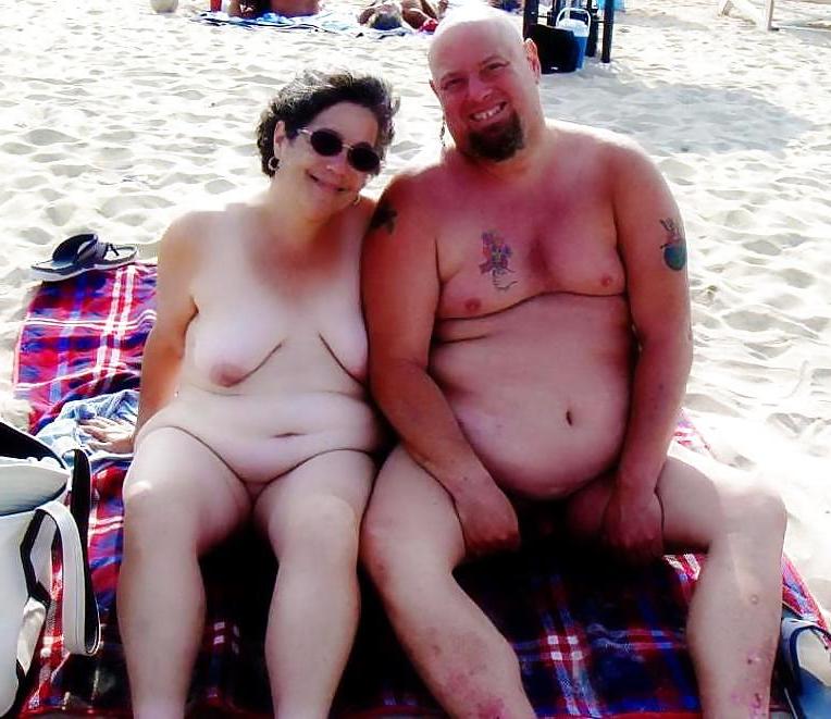 20P Naked couple 22.