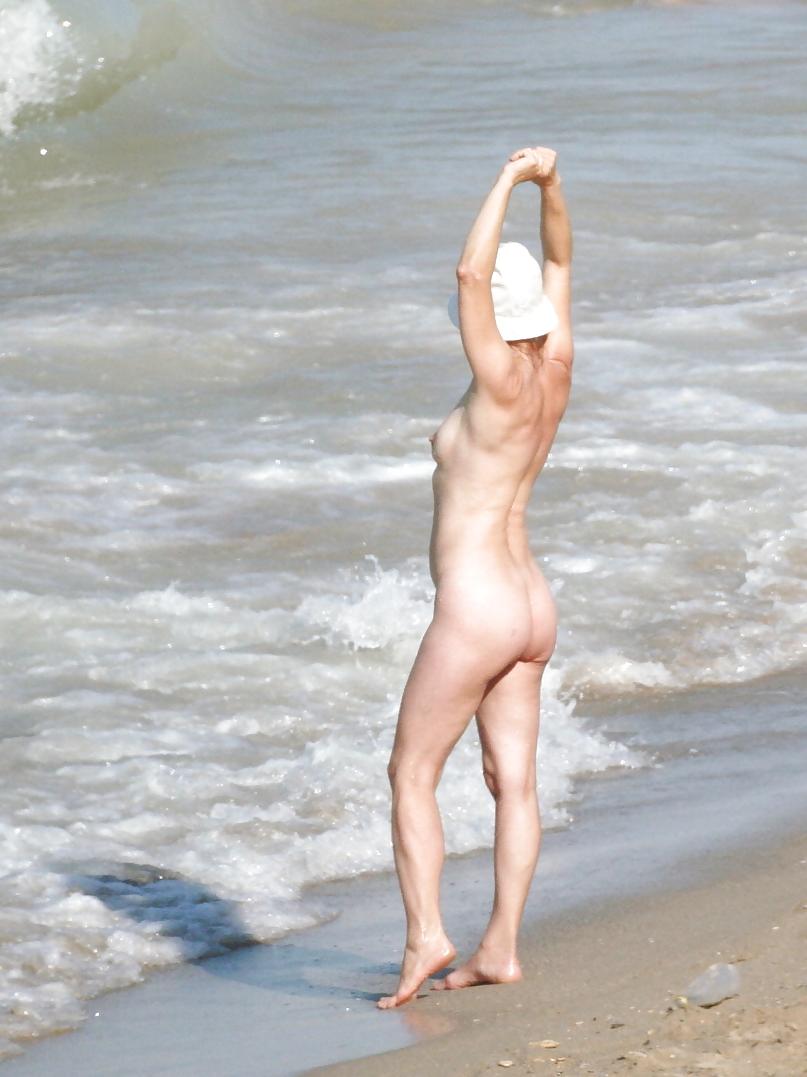 25P Housewife Nudism 22