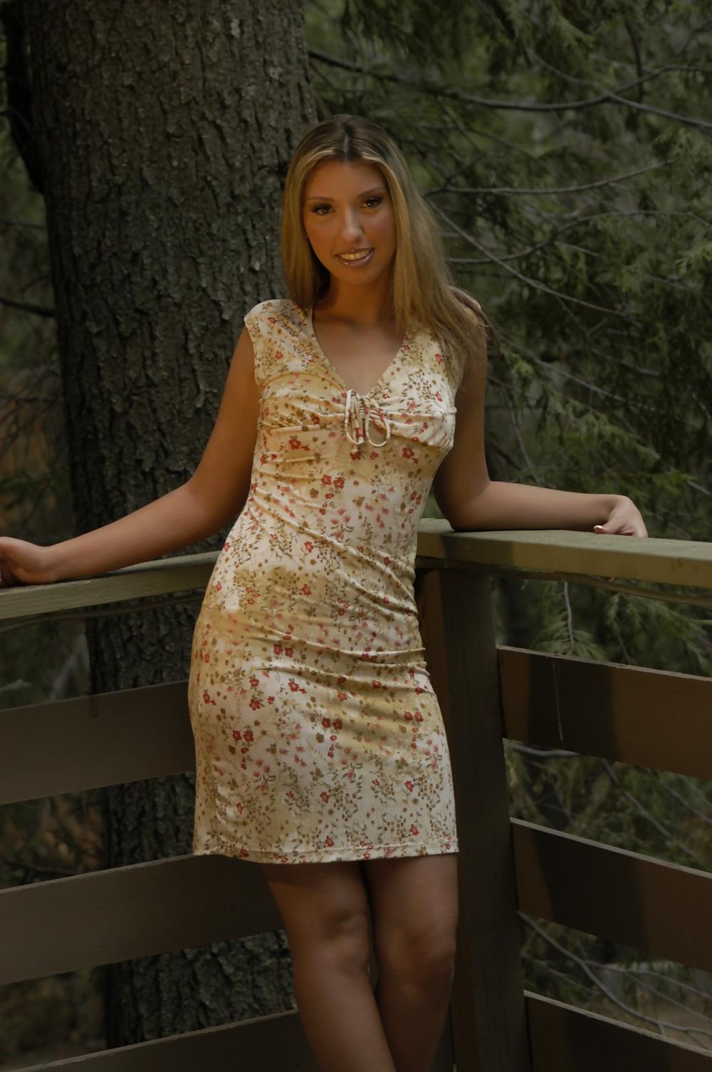 25P Cum over these pix of my ex girlfriend 