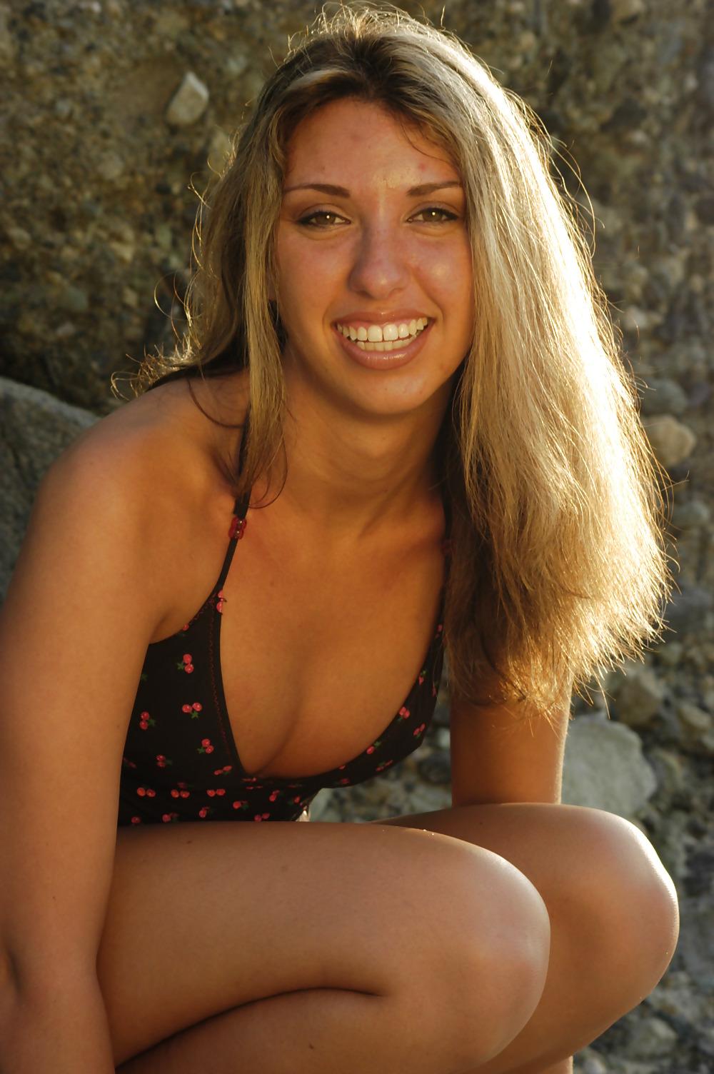 25P Cum over these pix of my ex girlfriend 