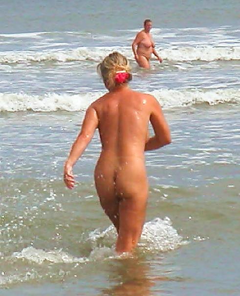 22P Housewife Nudism 23