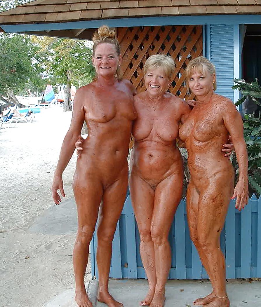 22P Housewife Nudism 23