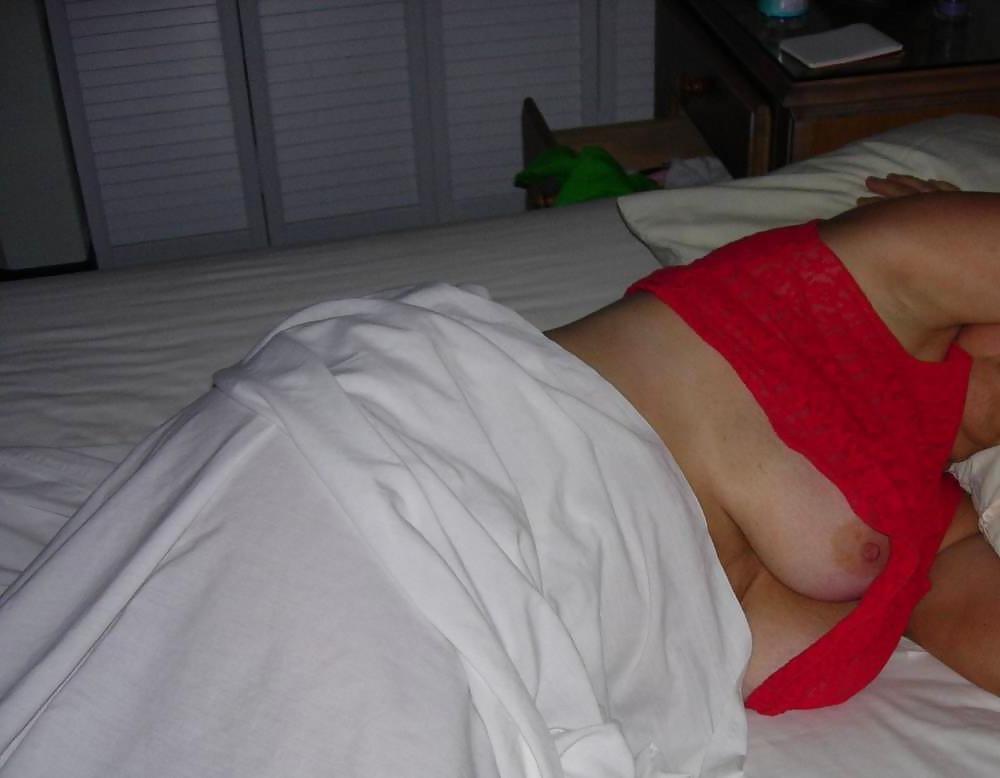 21P Fotos de mi suegra borracha y dormida