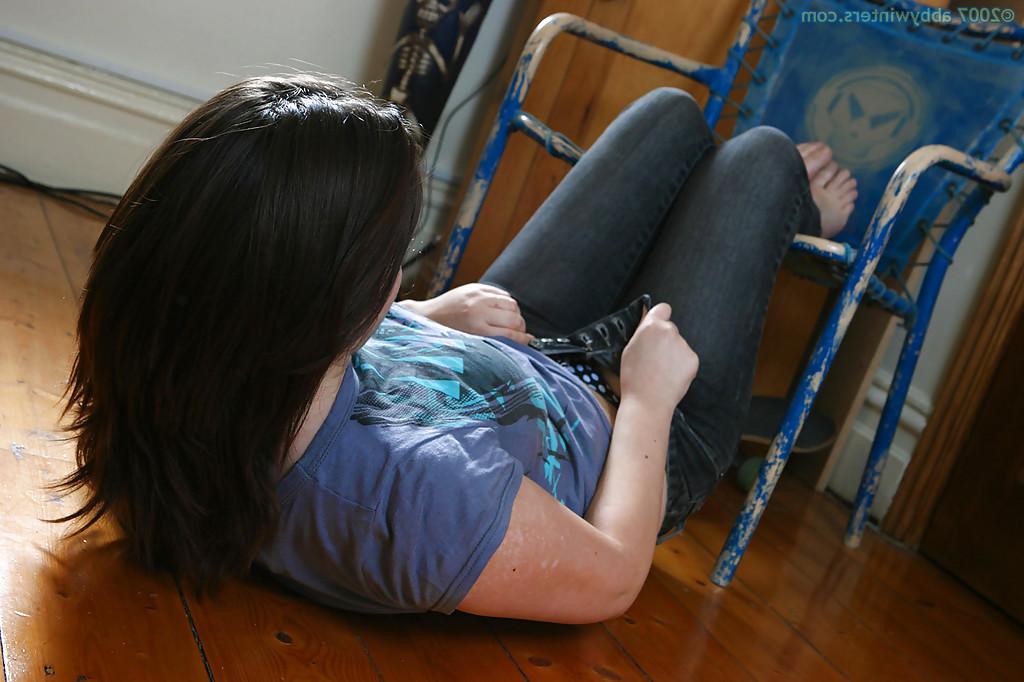 16P Barely legal cutie Betty bends over and flashes puffy pussy