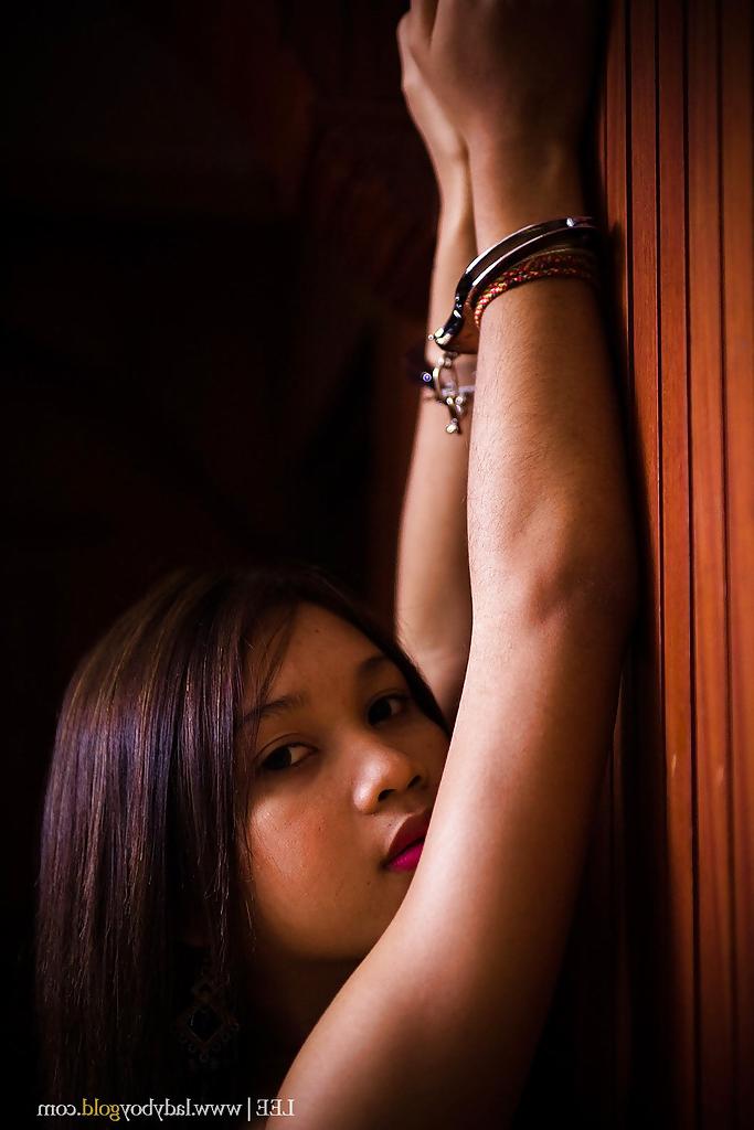 16P Horny Asian tranny Lee playing with her tight nasty little asshole