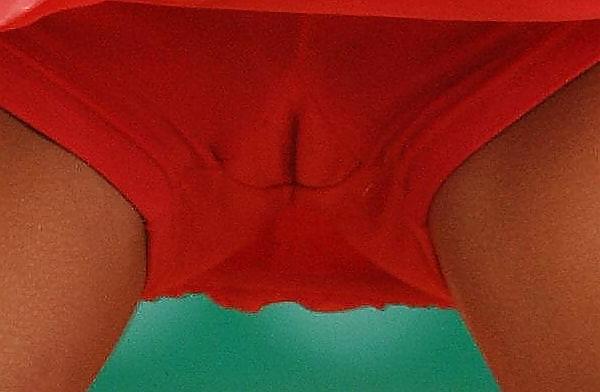 25P Who wins tennis upskirts contest?
