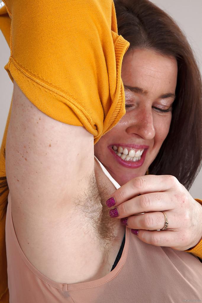16P Over 30 mom Janey stripping naked to bare her hirsute everythings