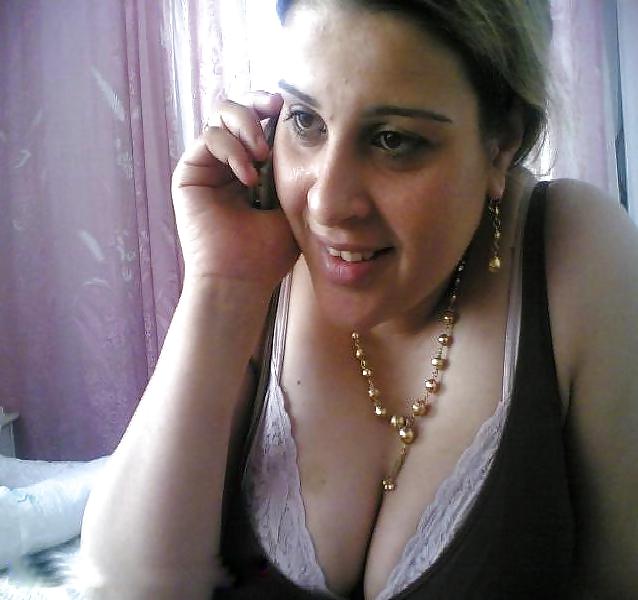 25P OVER 40 OLD ARAB MILF