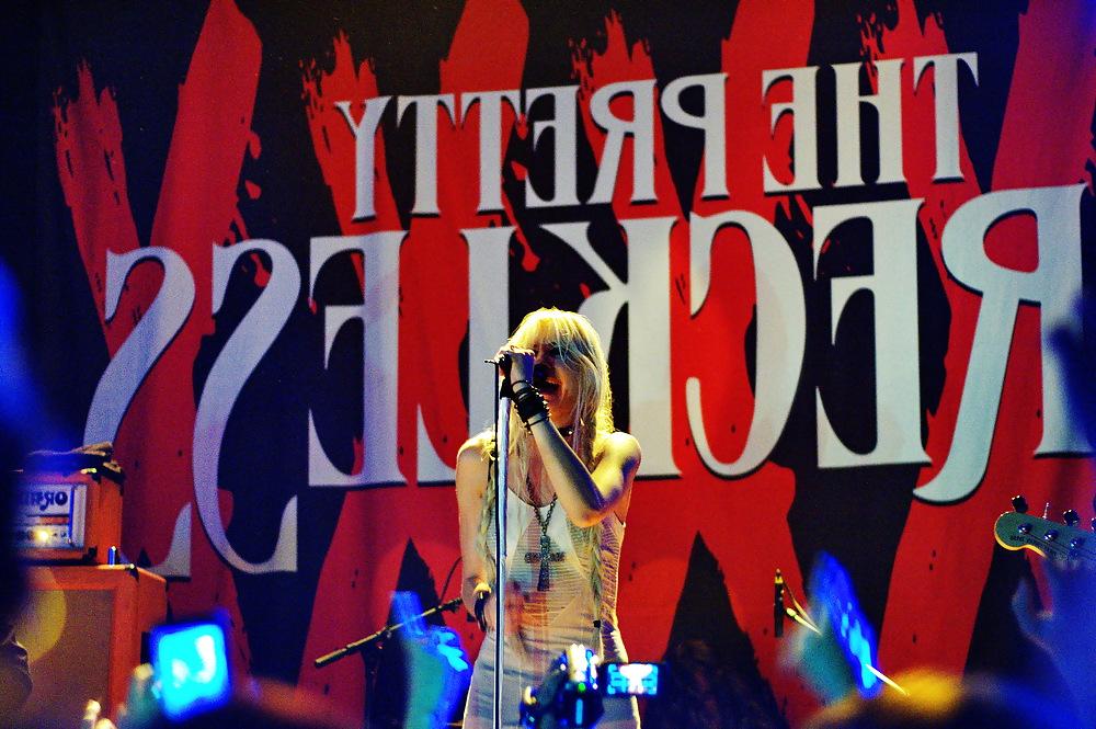 16P Taylor Momsen bent over & ass in see-through dress