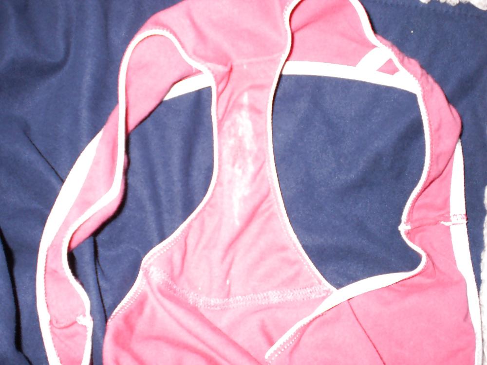 5P More of her pussy marks