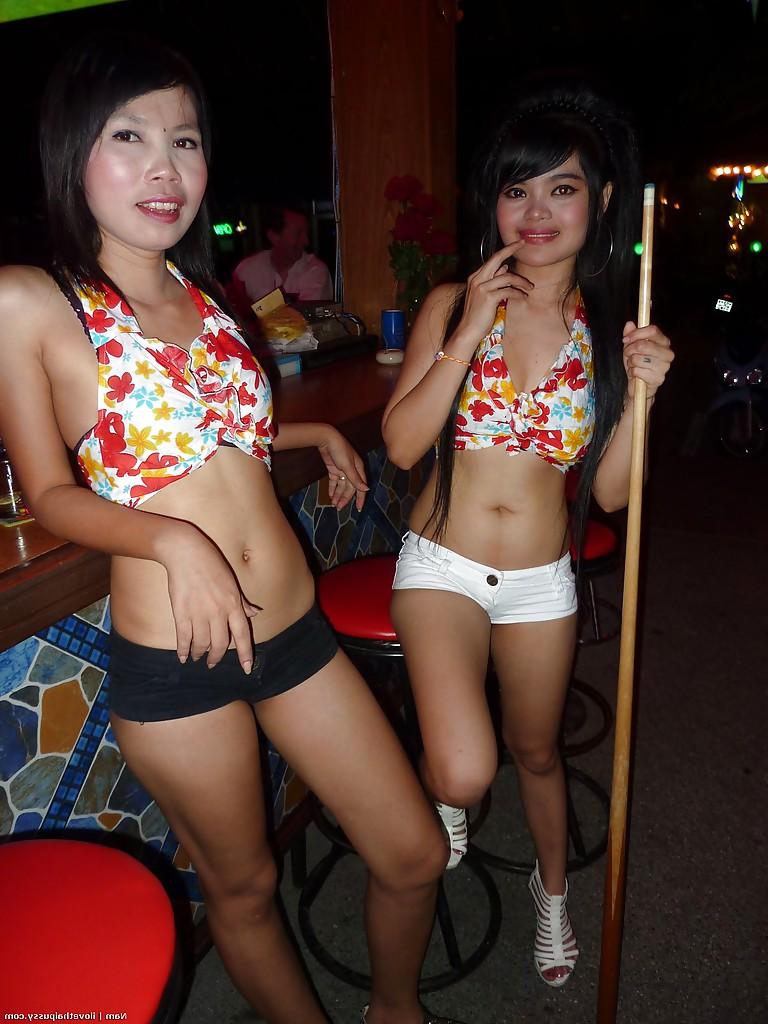 14P Seductive asian girl in white shorts gets picked up and fucked
