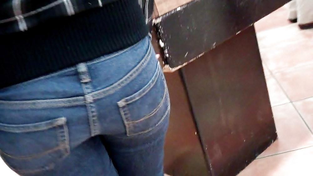 25P Ass & butts in jeans that I like today