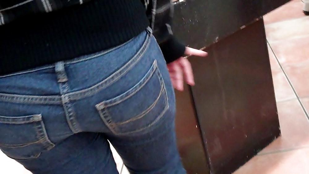 25P Ass & butts in jeans that I like today