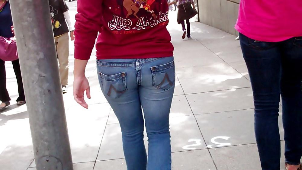 25P Ass & butts in jeans that I like today
