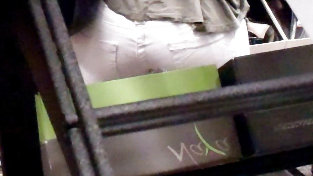 25P Ass & butts in jeans that I like today