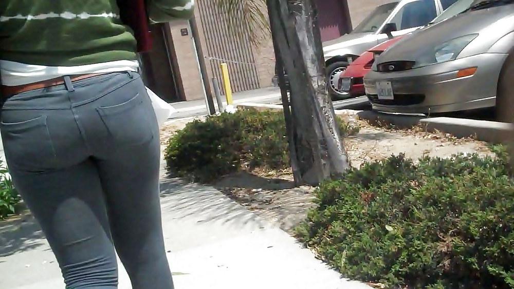 25P Ass & butts in jeans that I like today