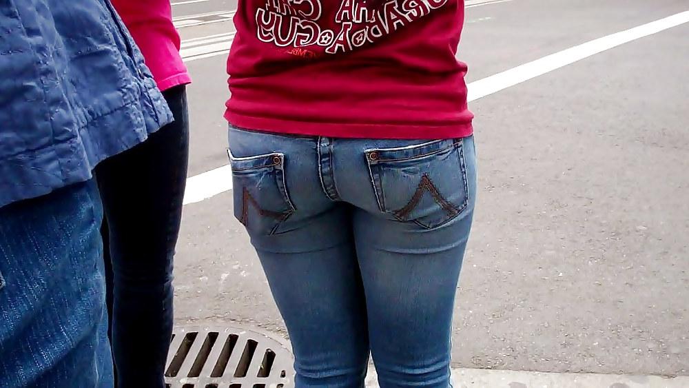 25P Ass & butts in jeans that I like today