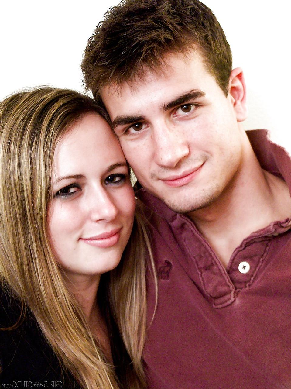 15P Small titted Cassie B kissing BF Gabe & posing naked with cu on belly