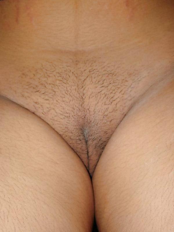 25P Desi GF in hotel