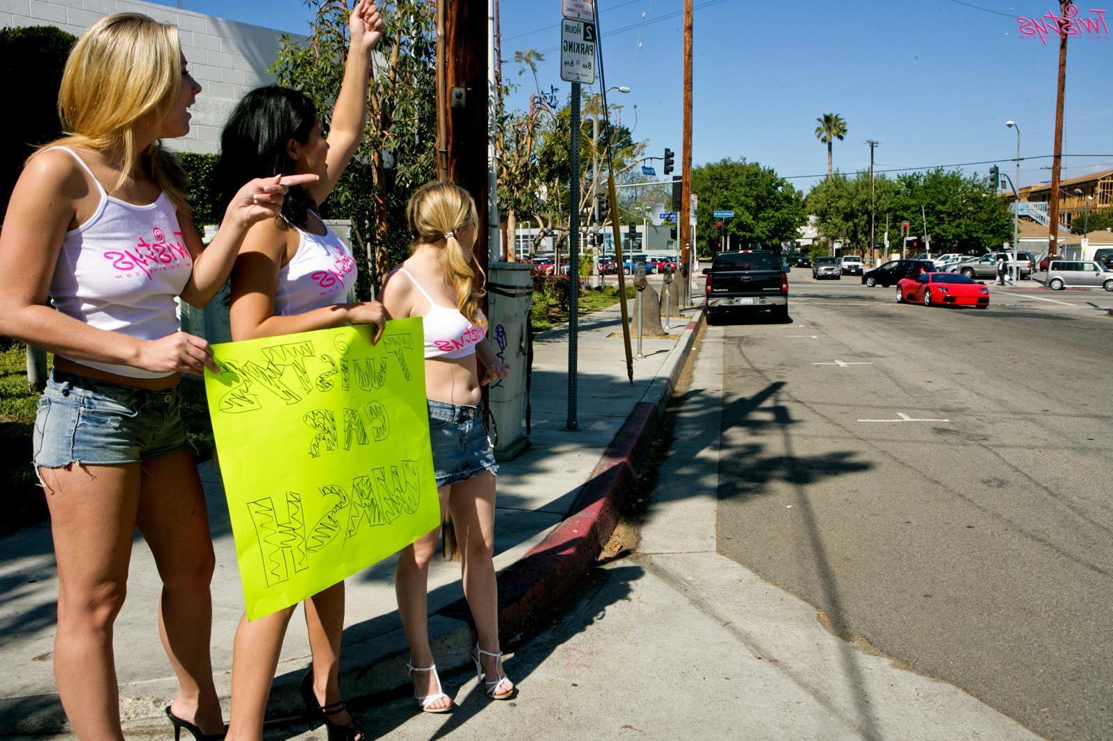 21P Twistys car wash with horny girls Aiden Starr and London Keyes