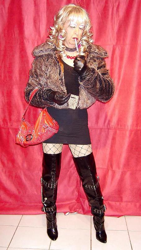 17P Mandy cheap gutter hooker 