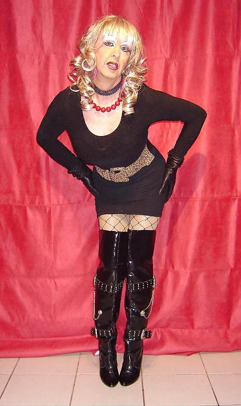 17P Mandy cheap gutter hooker 