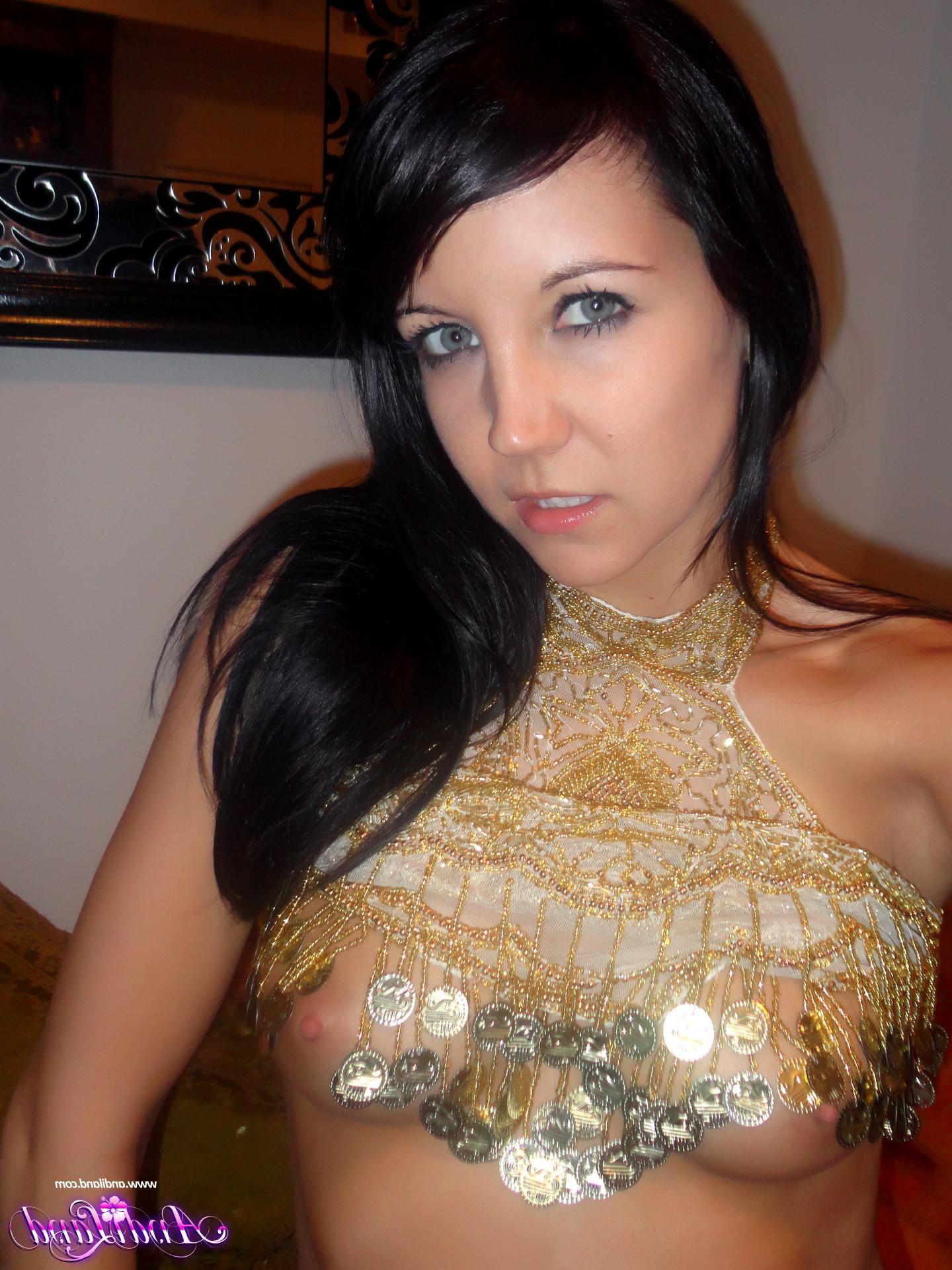 15P Pictures of Andi ready to have some fun in a hot belly dancer outfit
