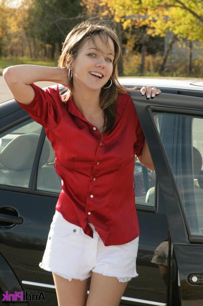 15P Pictures of Andi Pink getting naked in her car