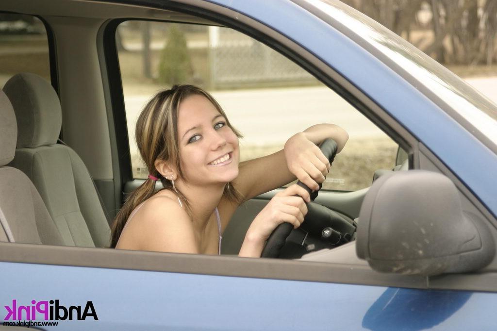 13P Andi Pink cute sexy teen in car