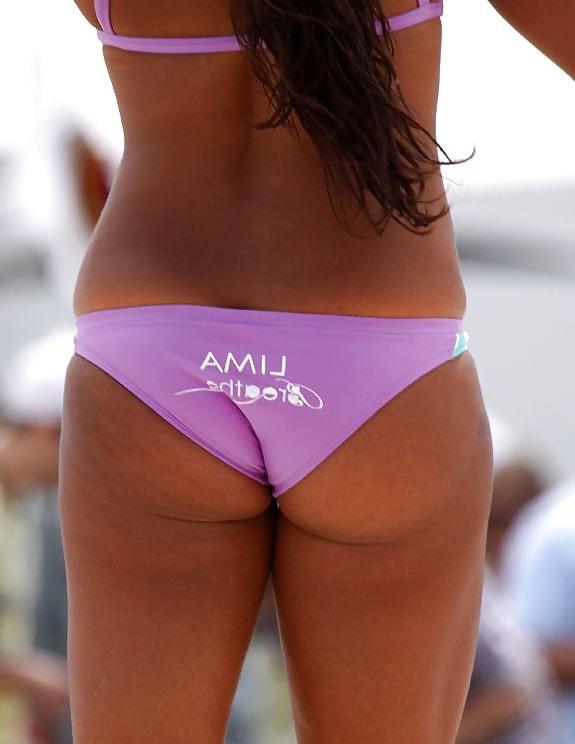 25P Athletic And Camel Toe Erotica 3 By twistedworlds