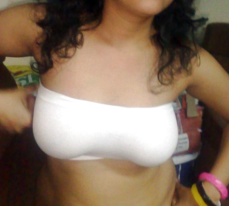 25P Indian BOOBS & PUSSY