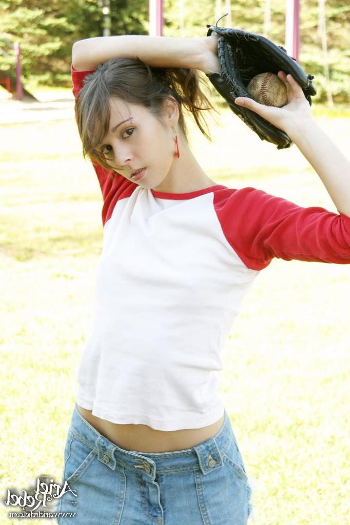 15P Pics of Ariel Rebel having some fun in the sun