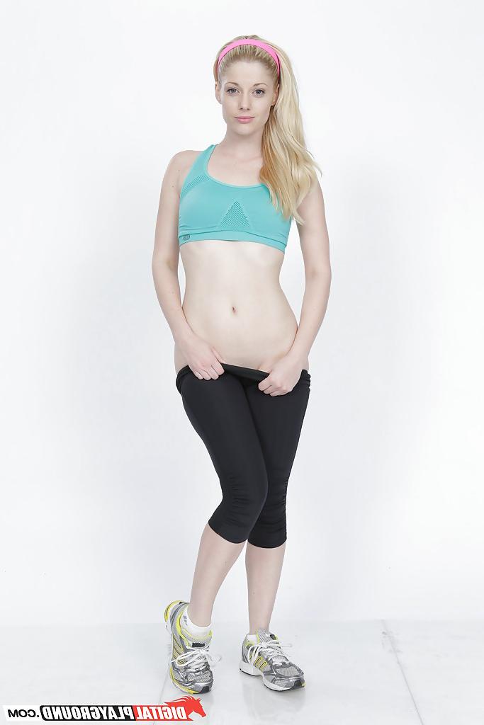 16P Leggy chick Charlotte Stokely peeling off yoga pants to pose naked