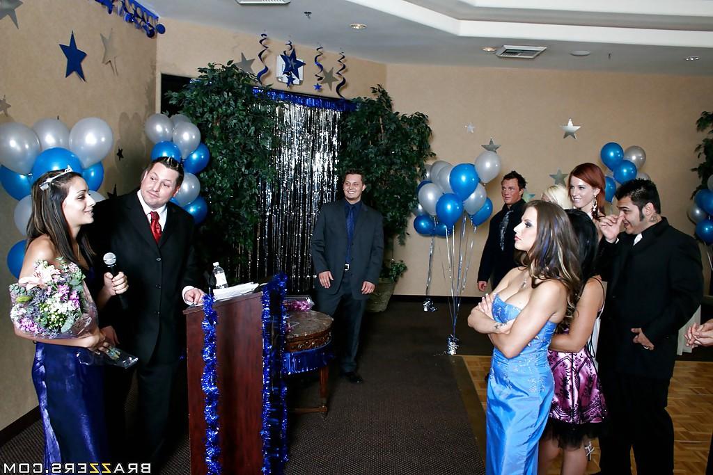 16P Rachel RoXXX and Cherokee wait till the party is over to have gangbang