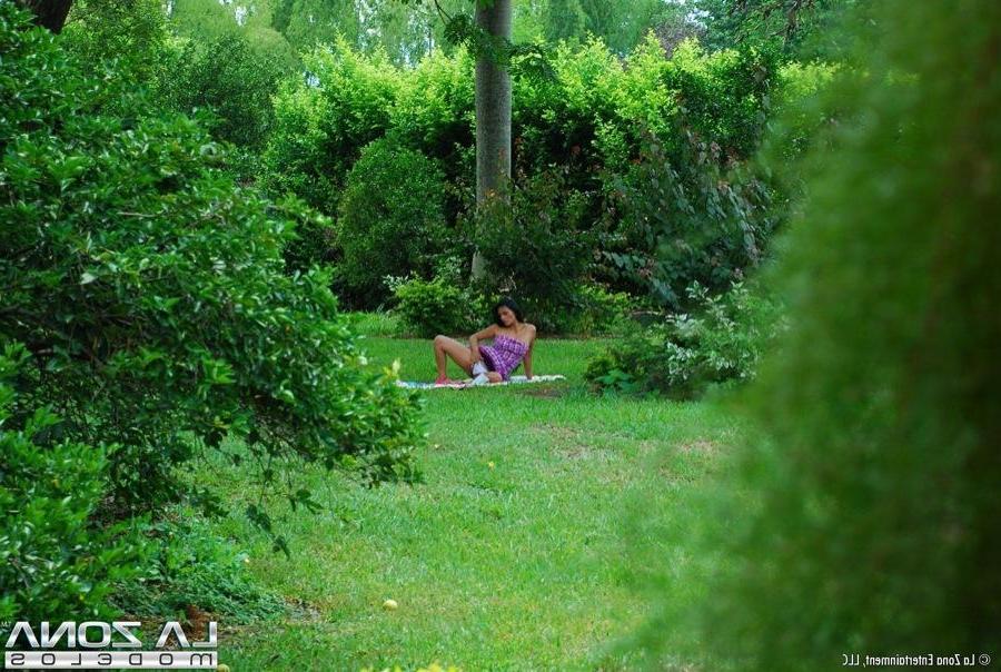 15P Brenda gets caught masturbating in public with a spy camera