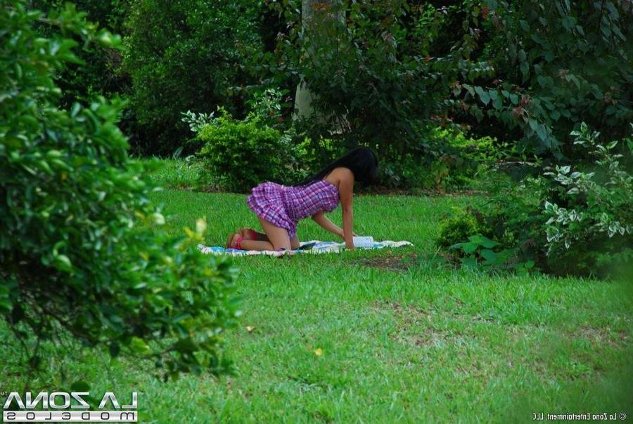 15P Brenda gets caught masturbating in public with a spy camera