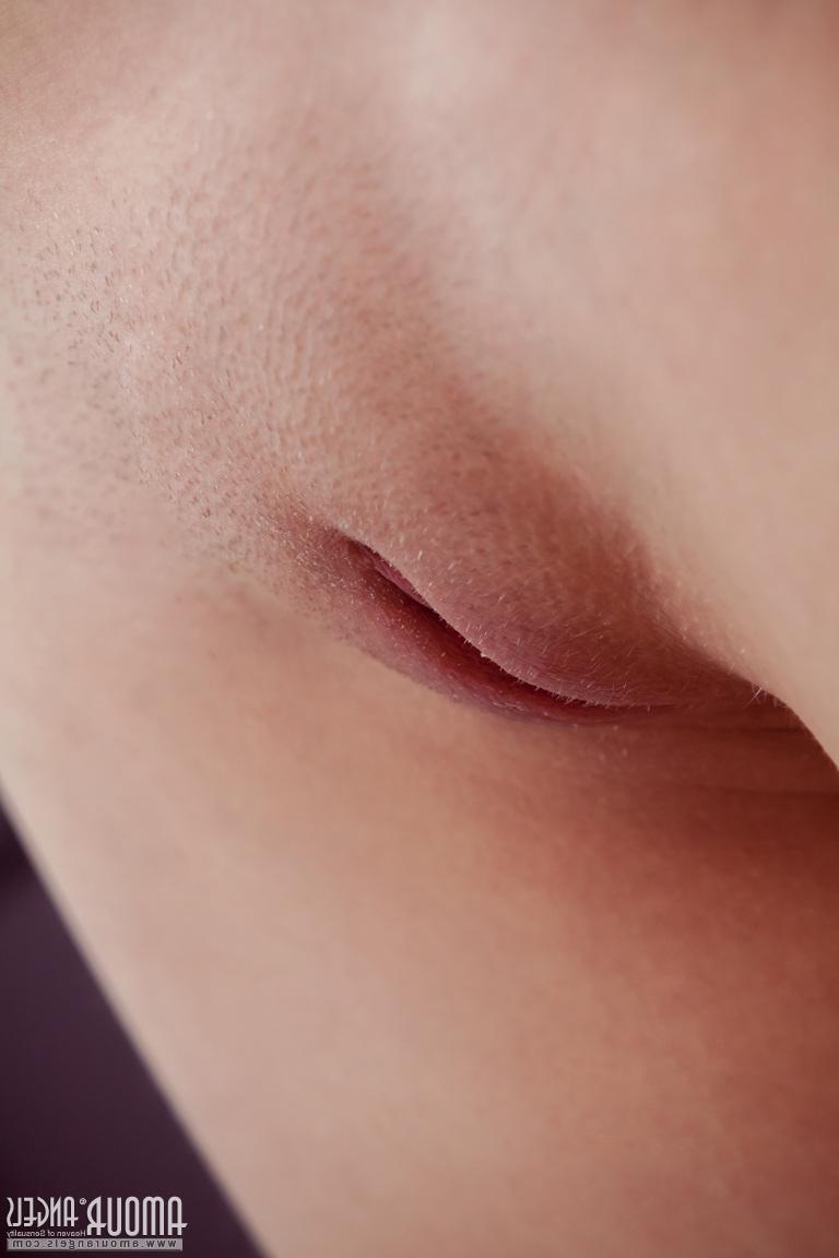20P Hot teen Bretona gives you her tight pussy in bed