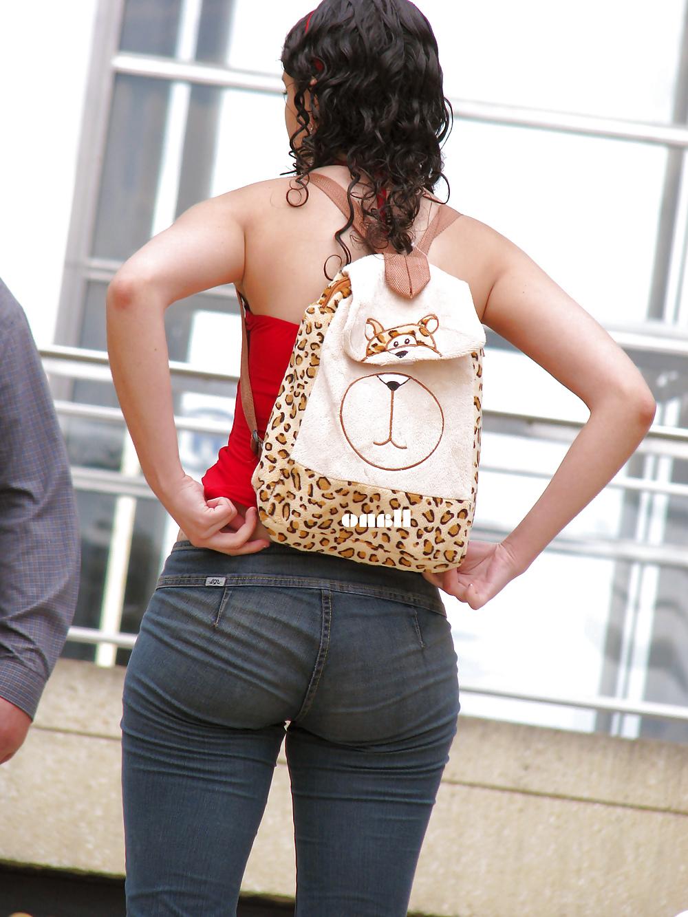 9P Sabrosa nena captada en la calle nice ass candid