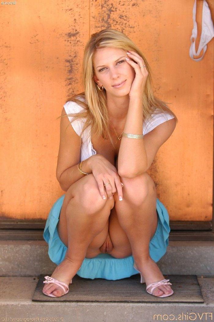 20P Pictures of Brooke showing how hot she is
