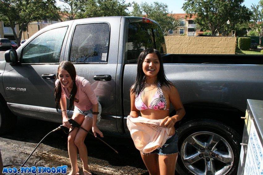 15P Brooke and Kat at the car wash