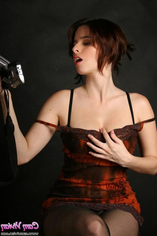 19P Pictures of teen Cam Vivian dressed up for some wild sex with you