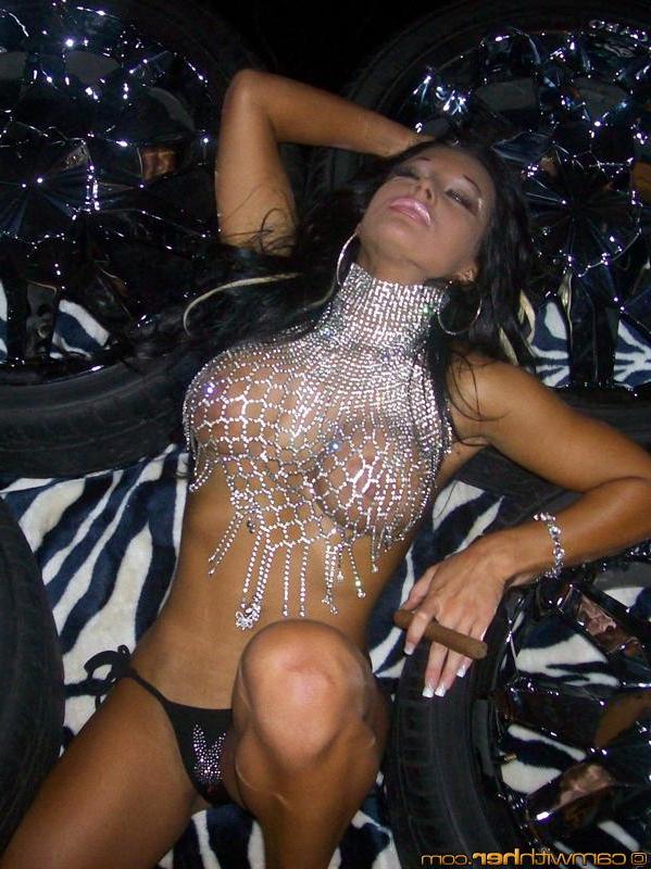 12P Busty cam girl Ferrari teases in jewels