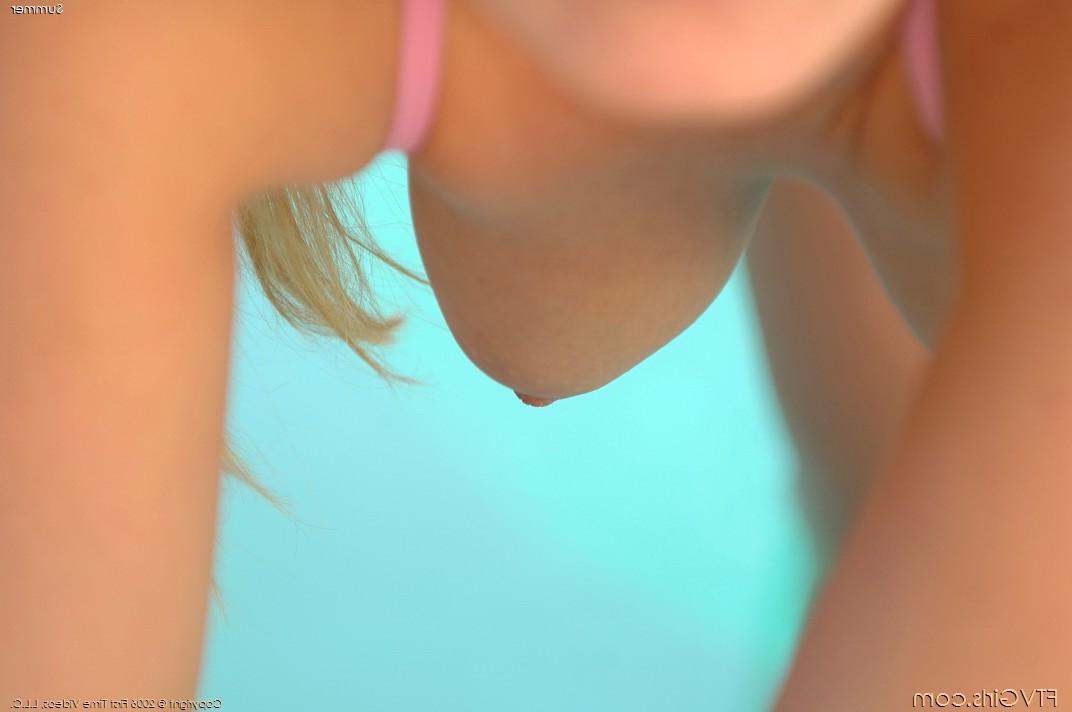20P Pictures of a hot teen playing with her pussy