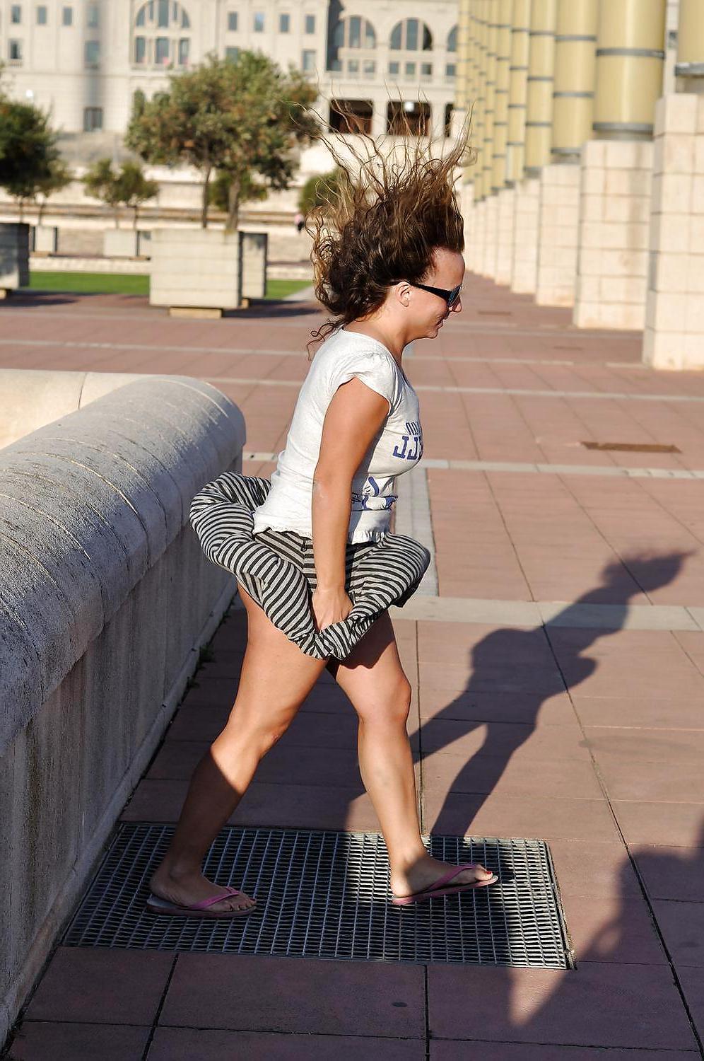 25P Oopss upskirts part 3 (descuidos ricos calsones)